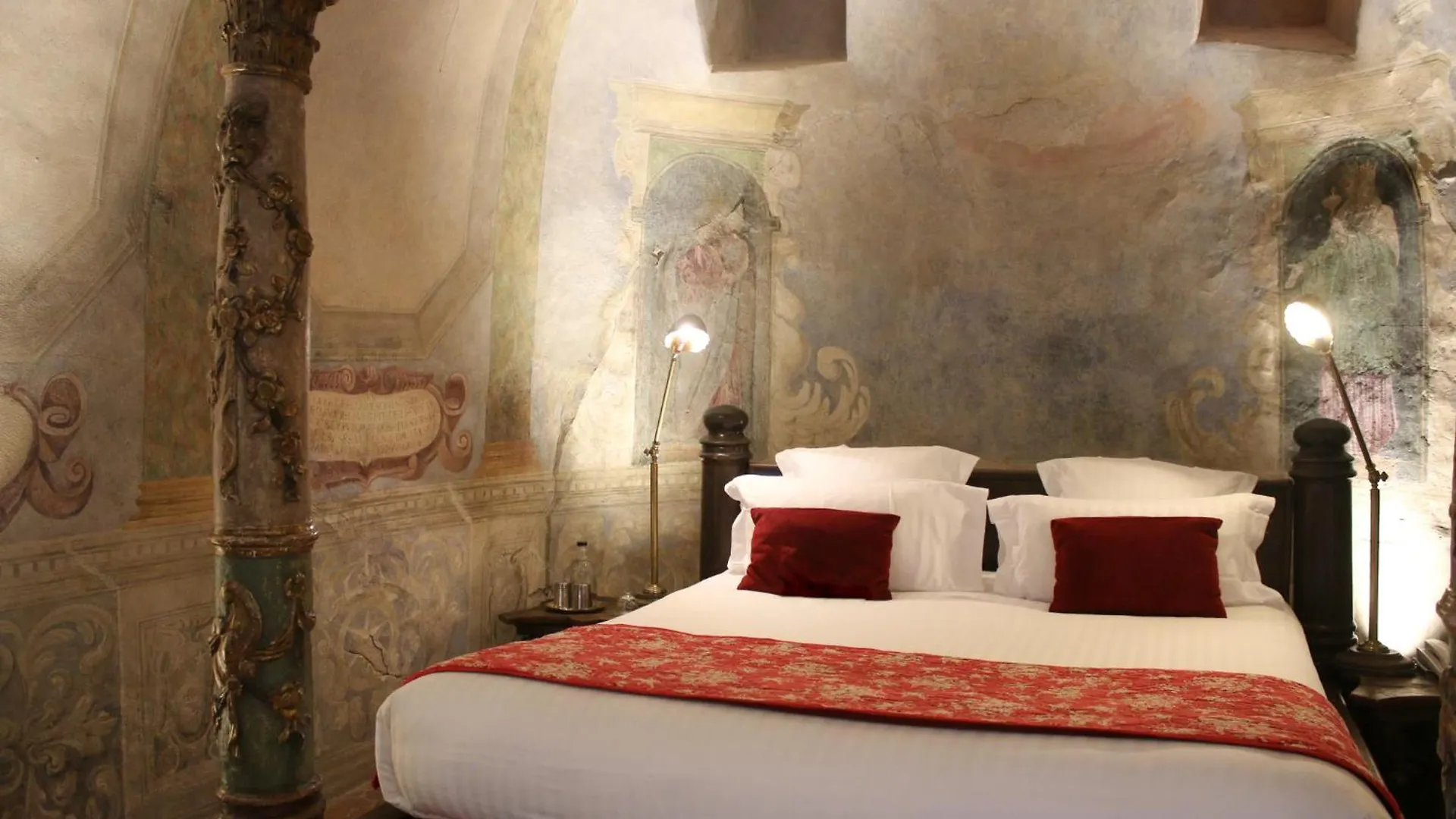 Hotel Chateau De Bagnols