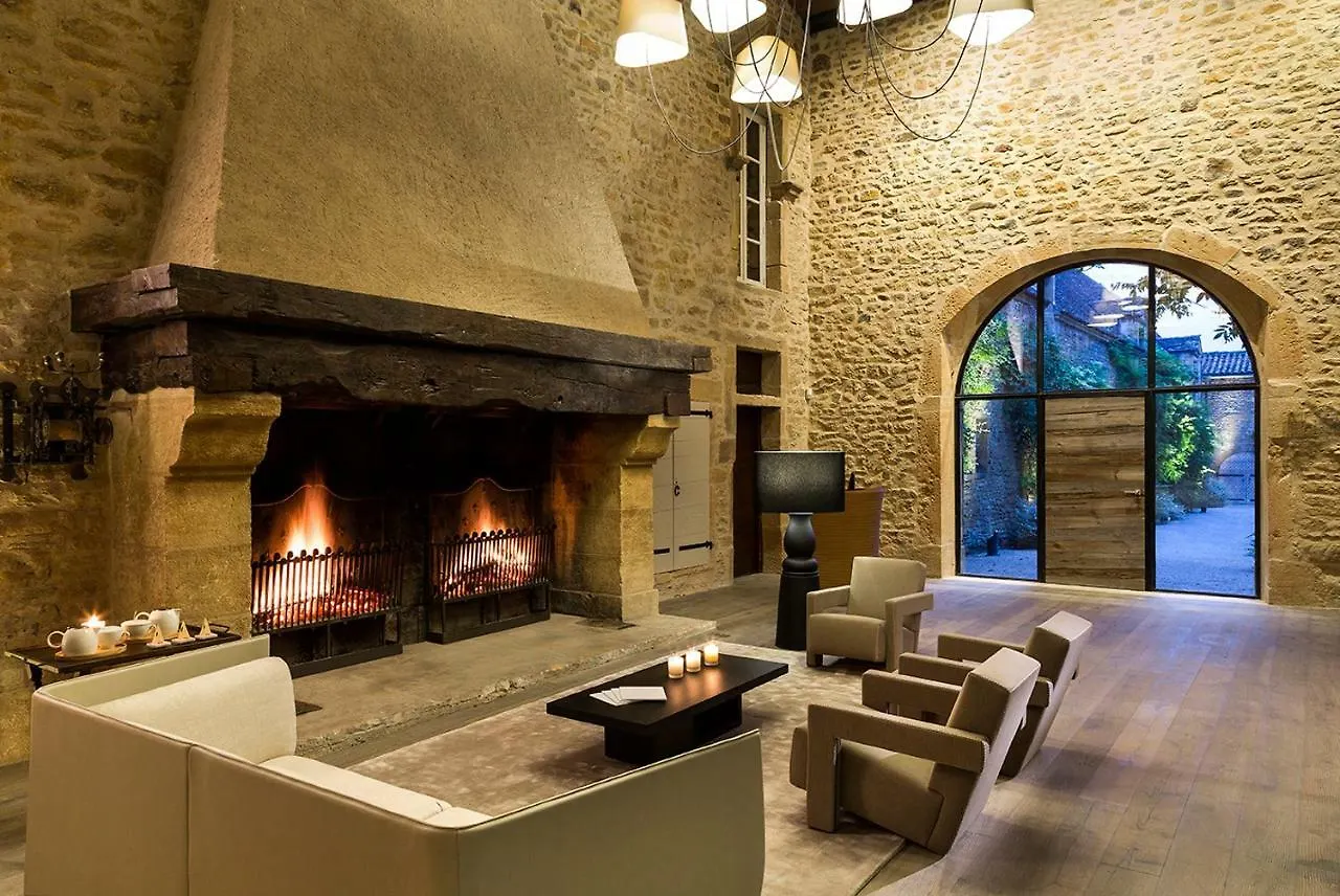 Chateau De Bagnols Hotel