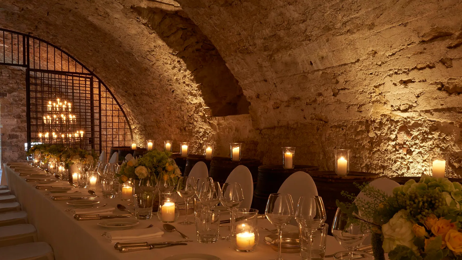 Chateau De Bagnols 5*, Bagnols (Rhone) Frankrike